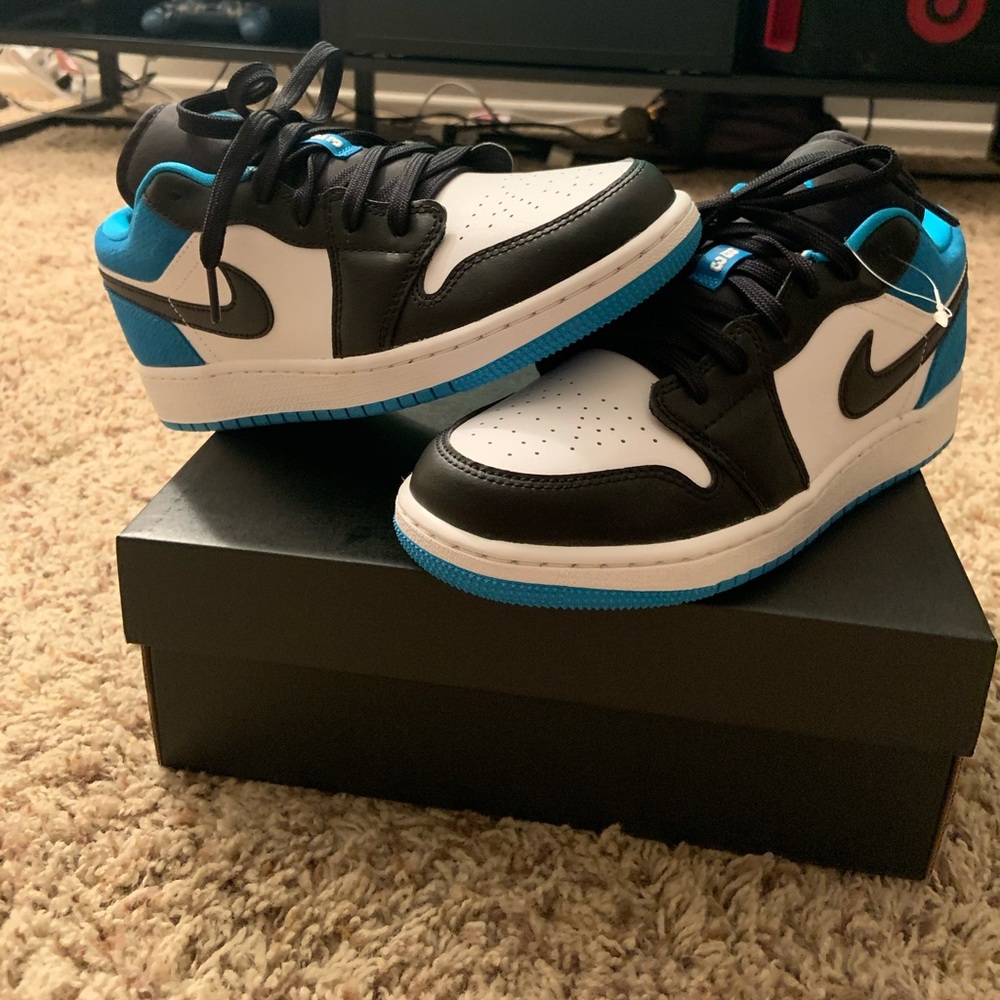 JORDAN 1 LOW